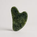 Piedra gua sha facial para rutina skincare